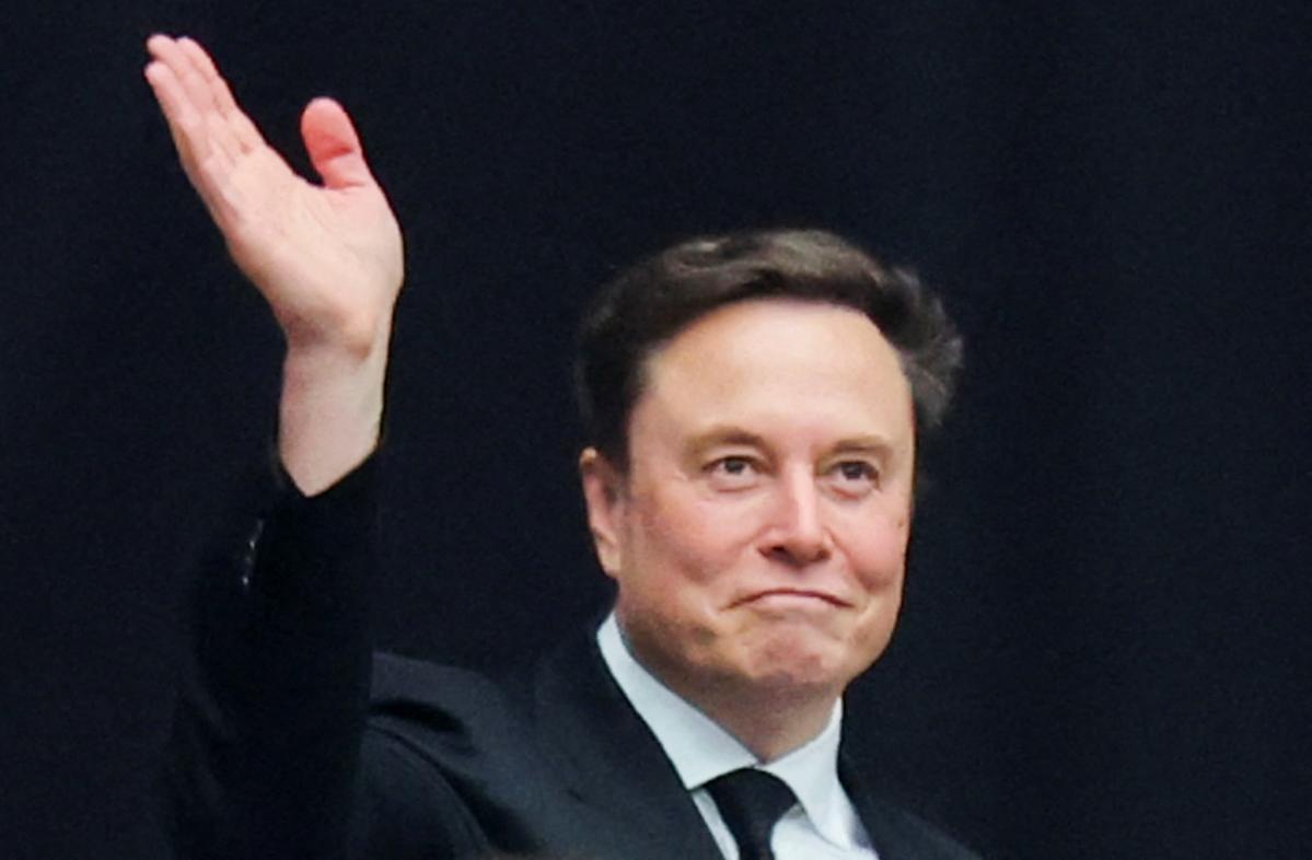 Elon Musk and ex-Twitter officials reach $128 million settlement