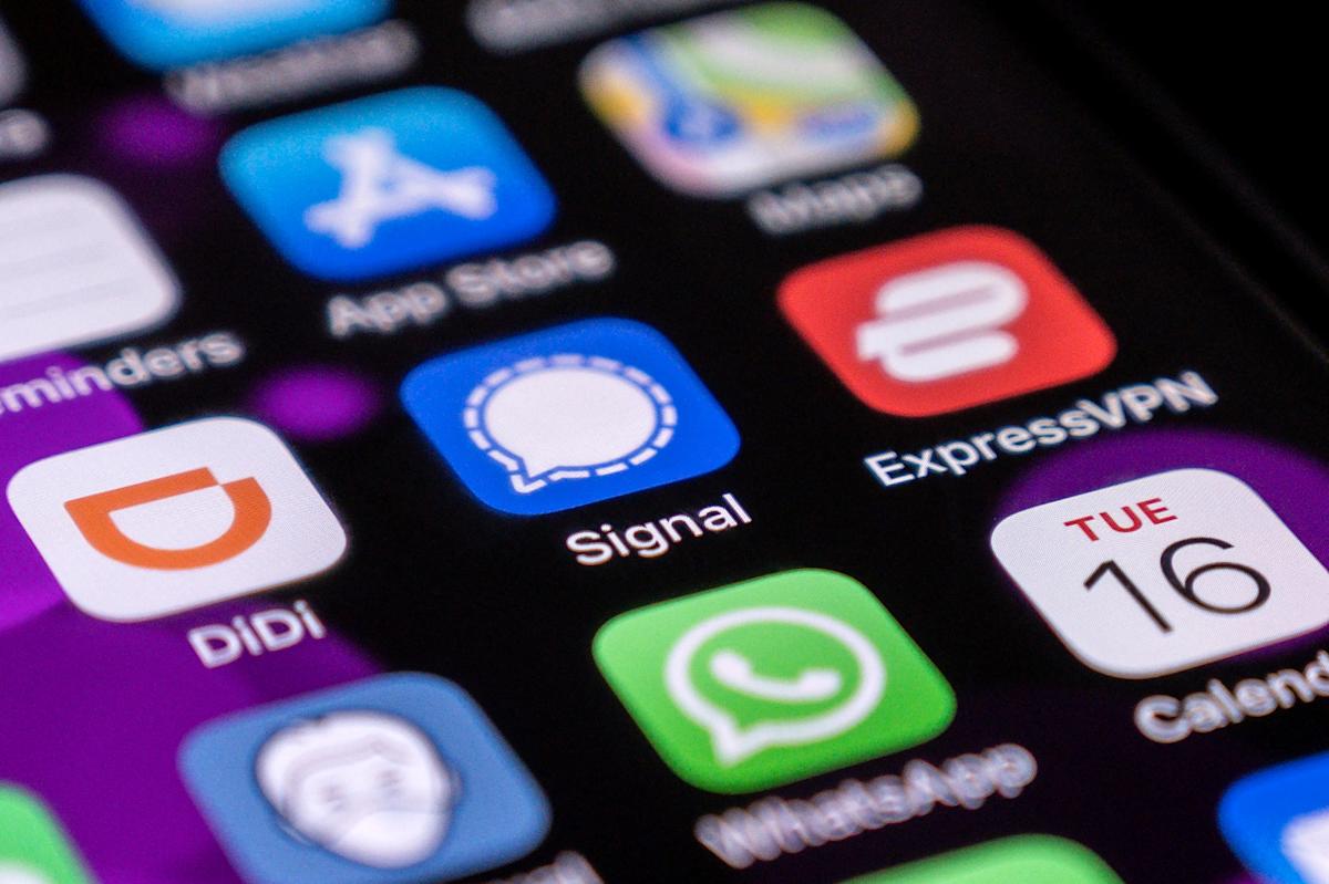 Signal introduces backup option for iOS users